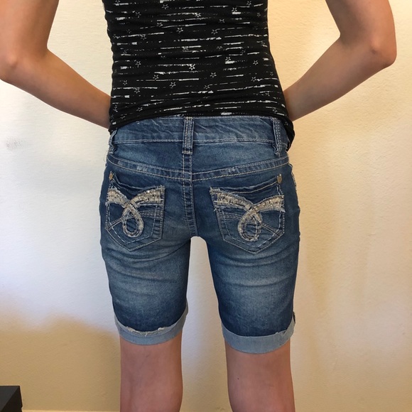 Truce Jean Shorts - Picture 2 of 6